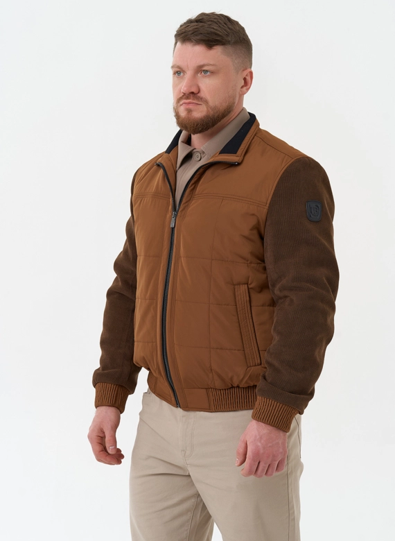Мужская куртка бомбер коричневого цвета