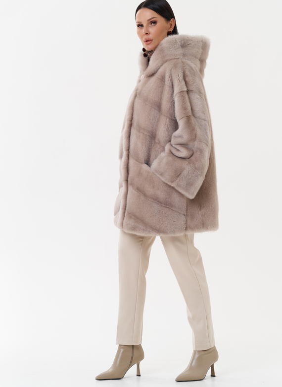 Шуба из норки с капюшоном