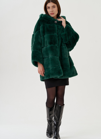 Шуба из меха кролика с капюшоном