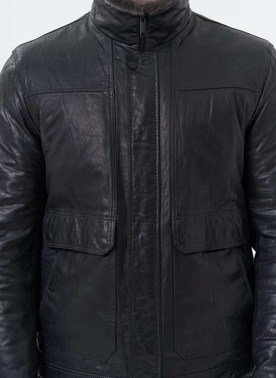 Куртка из натуральной кожи с отделкой из мутона