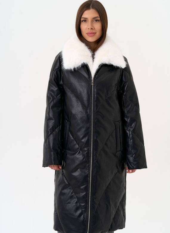 Женский пуховик из эко кожи с отделкой из эко меха