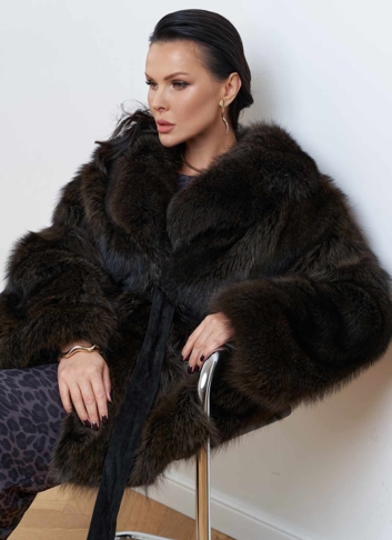 Шуба из меха канадского енота