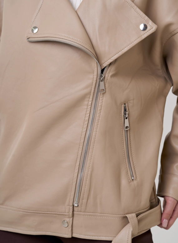 Женская куртка оверсайз из эко кожи