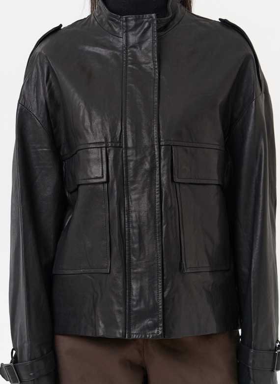 Женская куртка-рубашка из натуральной кожи  прямого силуэта