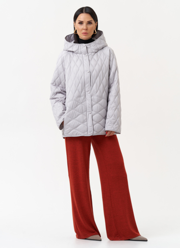 Женская стеганая куртка с капюшоном