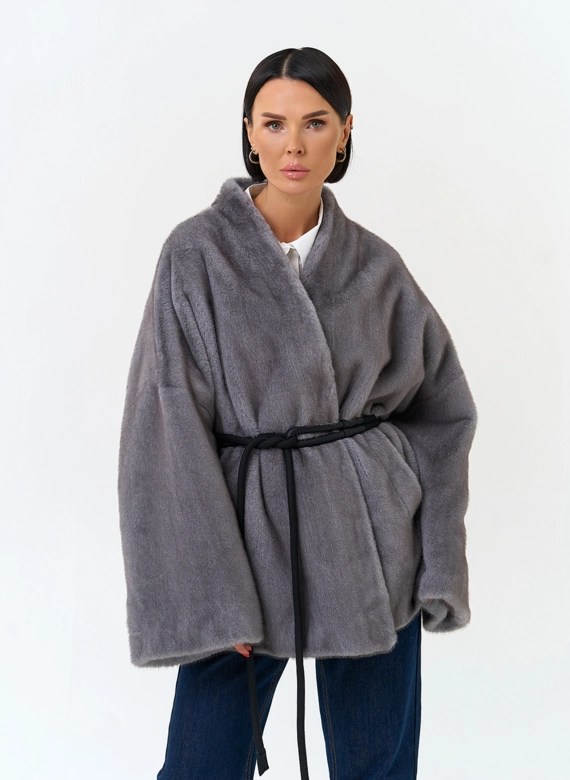 Женская шуба из эко меха фото