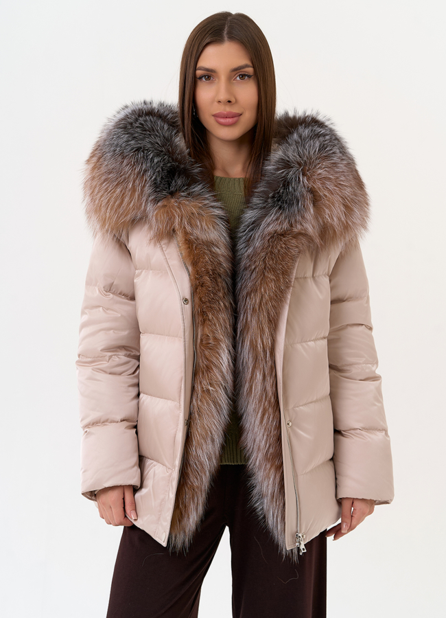 Женский пуховик с отделкой из меха блюфрост модель № 31440 меха малина