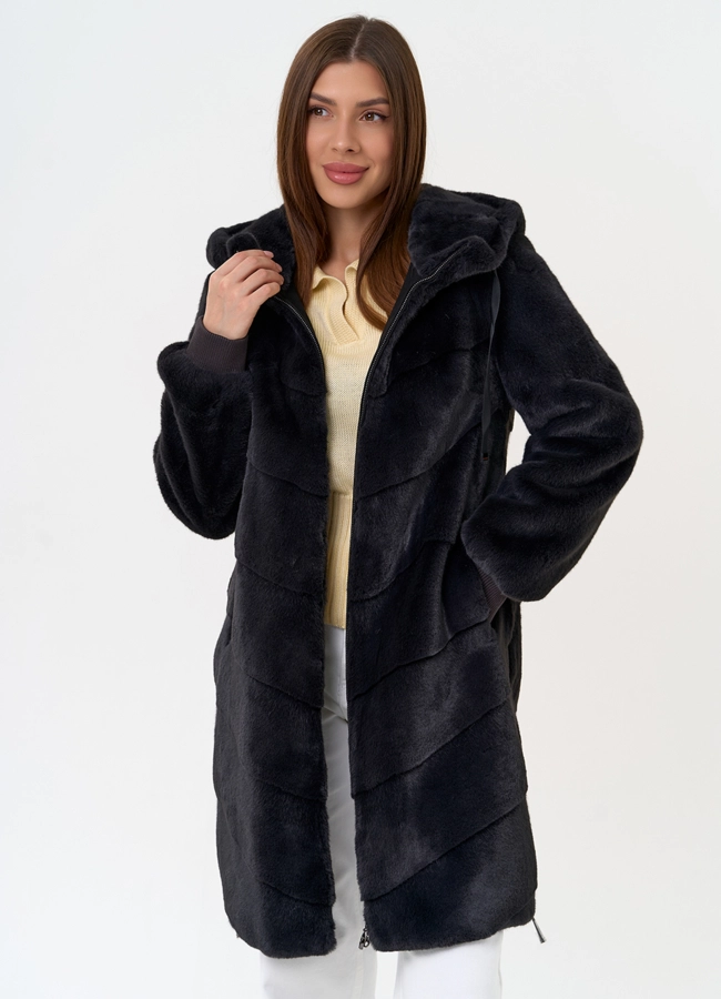 Женская шуба из эко меха с капюшоном модель № 31238 универмаг малина