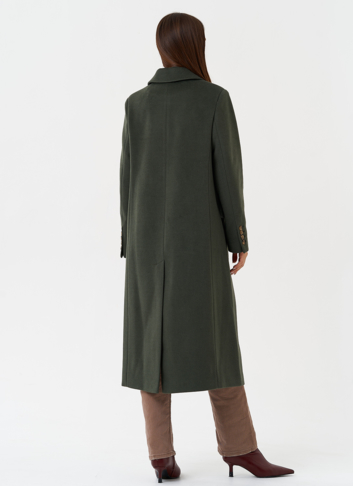 Длинное двубортное пальто с английским воротником